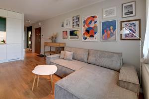 RentPlanet - Apartament Tęczowa