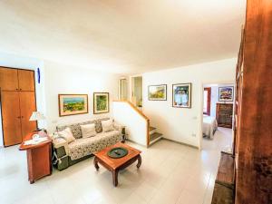 Apartment Appartamento vicino al centro di Olbia by Interhome