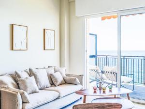 Apartment Feet in the Sea by Interhome