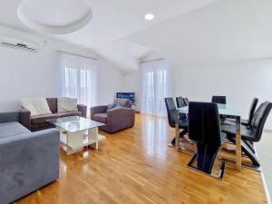 Apartment Mary & Klara-1 by Interhome