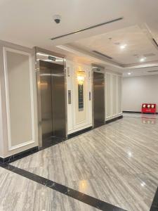 Central of city 1 BR Luxury apartment