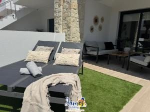 Luxury 3BR Garden Apt Pool Punta Prima PP35