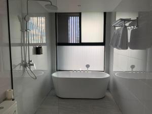 Starline Hotel