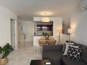 Marina Views Marbella Beachfront Center - EaW Homes
