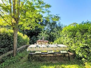 Holiday Home Shelter in the heart of Tuscany by Interhome