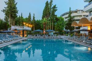 K Maris Hotel