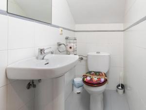 Apartment Alcazar by Interhome