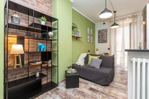 Gwenda Home