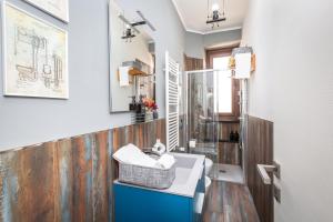Gwenda Home