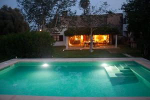 Ca na Pomara- Country house in a quiet and well-located area