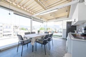 Myrto luxurious top floor studio