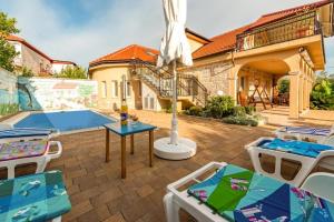 Holiday Home 4679-2 for 10 Pers in Ugljan
