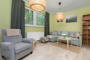 Przestronny Apartament dla 8 osób w Spokojnej Okolicy by Noclegi Renters