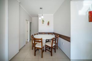 Palazzo Toscano 101 – Conforto e Excelente Localização a 100 metros da Praia de Bombas