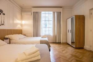 Modern Studio in Salvador Near Metro Fits 4