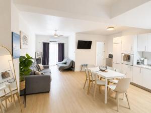 Aroma D Valencia Luxury Designer Apartment with Terrace Sleeps 7