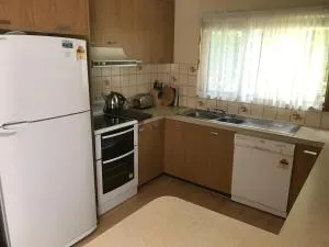 Lakeside Chalet & Studio - Stanley