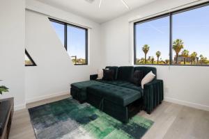 Spacious 2BR Suite with Fast Fiber Near Downtown PHX