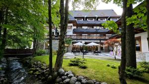 Hotel Crocus