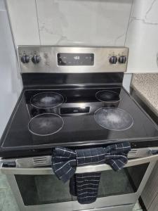 Private 1 BR Apt Wi-Fi Parking NearAmenities