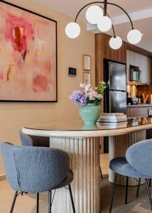 Spacious Condesa Apartment Near Cafes and Parks