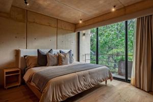 Stylish Apartment with Balcony Steps from Cafe