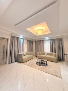 Kanchanna Apartments