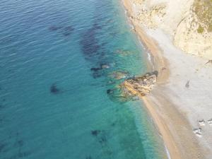 Apto con Piscina y tenis a 2 min playa La Caleta