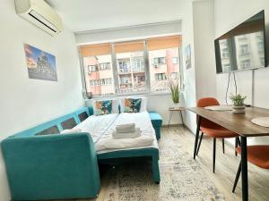Cozy 1-Bedroom Central Flat