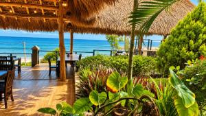 Laola Surf Residence