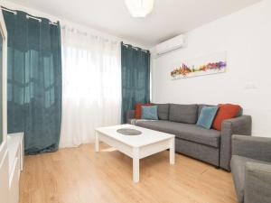 Apartment Buleria by Interhome