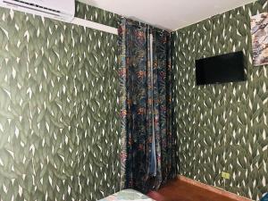 Magenta Roma house