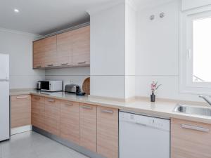 Apartment Nova Soberana-2 by Interhome