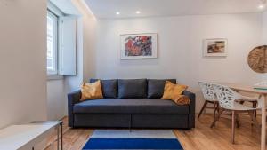 Wood and Marble 1BDR Apartment by LovelyStay