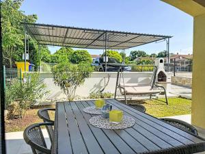 Apartment Rondine-1 by Interhome
