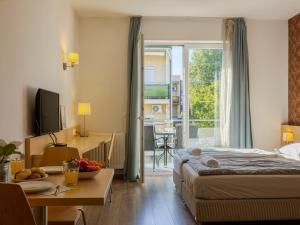 Studio Holiday Club 3 by Interhome
