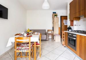 HoliHome_Colombo - Open Space, 100m dal mare!