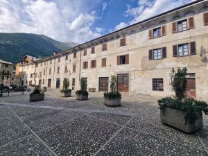 Parravicini Family Suite 3 Bedrooms - By the River & 5 min to Bernina Station