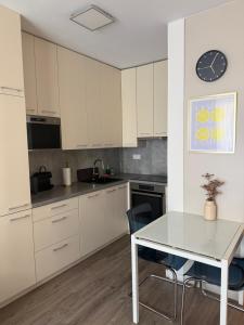 Modern apartment near to the Chopins airport Cybernetyki 2A