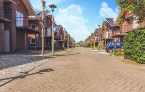 Awesome Home In Uitgeest With Wifi