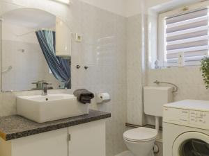 Apartment Luca by Interhome