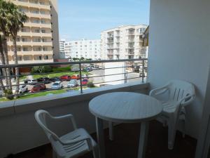 Roses Santa-Margarita: Apt 2 habitaciones, piscina, cerca de la playa - ES-204-17