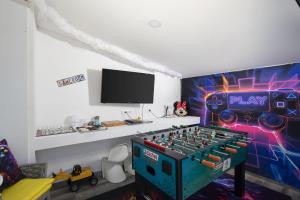 4-bedroom villa with pool in Peroj