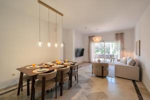 Banus Palm Garden - Stylish Stay & Prime Location