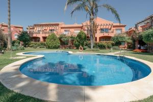 Banus Palm Garden - Stylish Stay & Prime Location