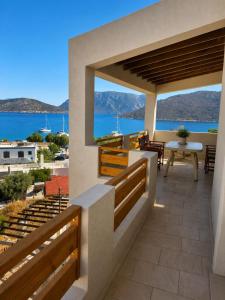 Emporios Blue Apartment