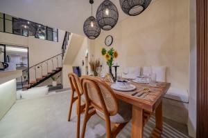 2BR villa w - pool & beach access