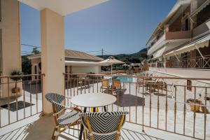 Breeze Hotel