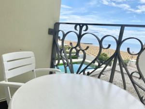 I Bagni 36 - Piazza Marconi Fronte Mare con Piscina - Immobil Relax