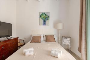 Marina District Apartment